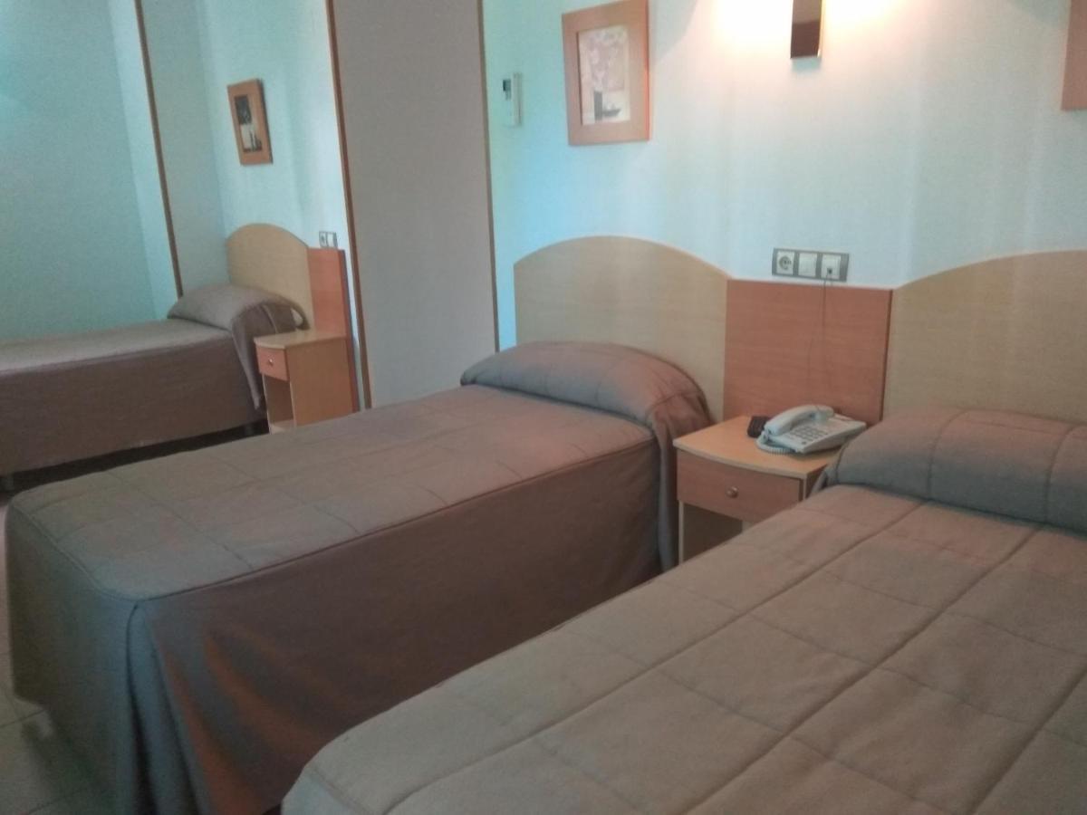 Hostal El Arco Mejorada Del Campo Eksteriør billede