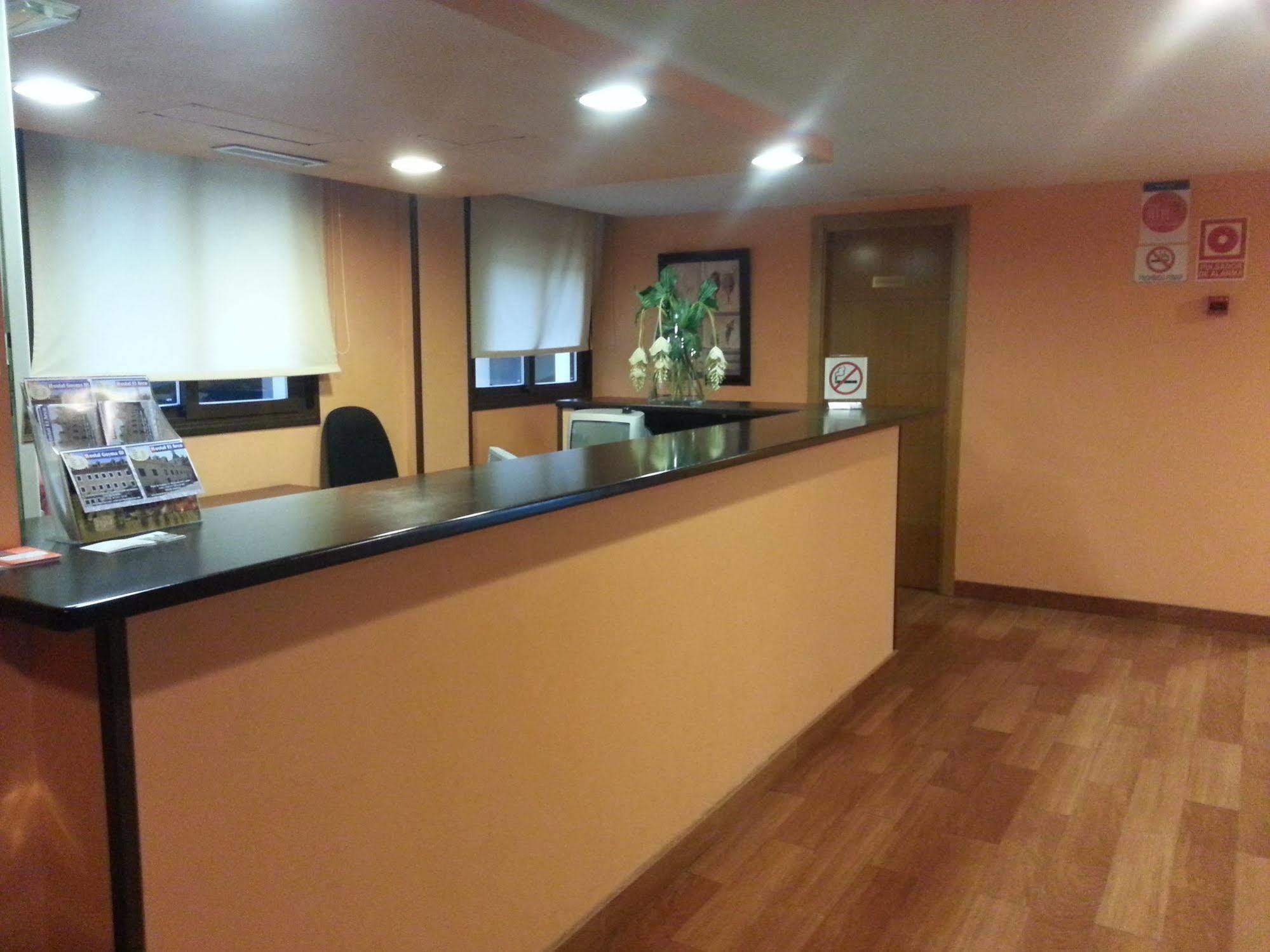 Hostal El Arco Mejorada Del Campo Eksteriør billede